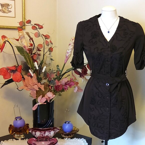 NWOT Women's KAPALUA Dark Brown Short Sleeve V-Neck Mini Shirt Dress Size M 6 8 - Picture 2 of 9